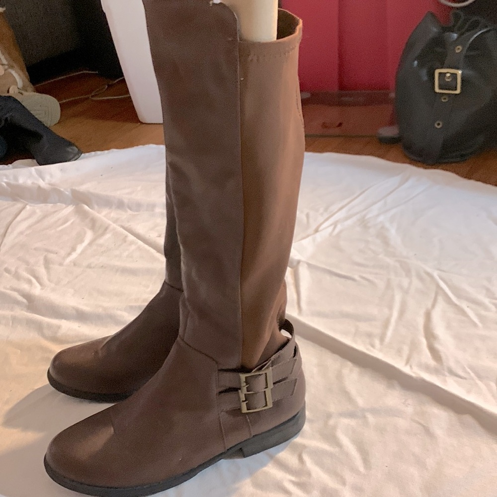 Brown boots
